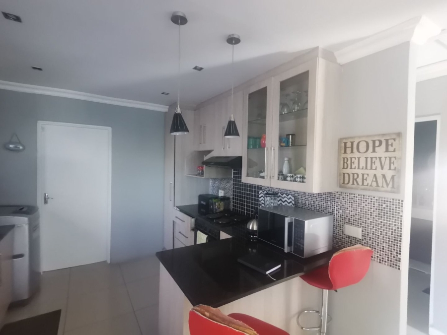 2 Bedroom Property for Sale in Fairview Eastern Cape